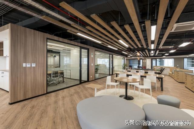 当移动互联网遇上工业风 技术驱动下的办公室装修设计之道